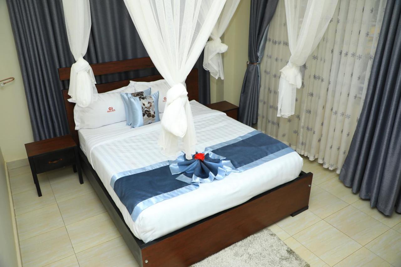 Galaxy Motel Кампала Экстерьер фото