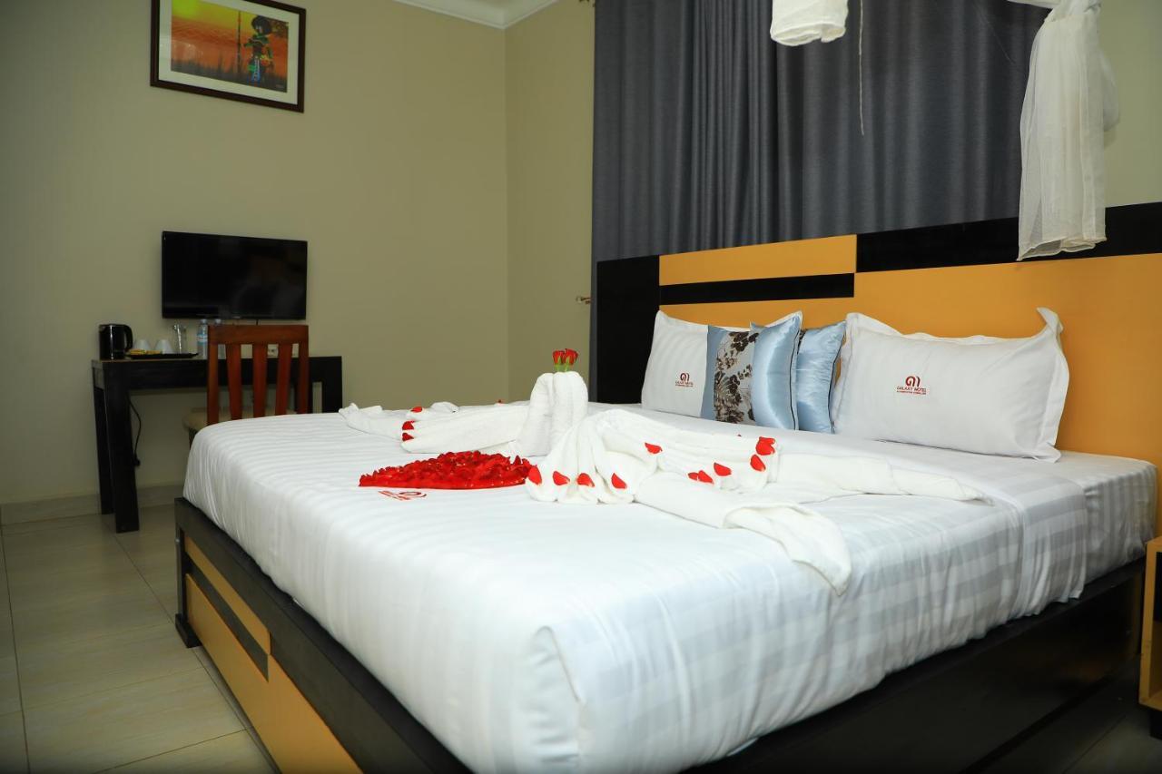 Galaxy Motel Кампала Экстерьер фото